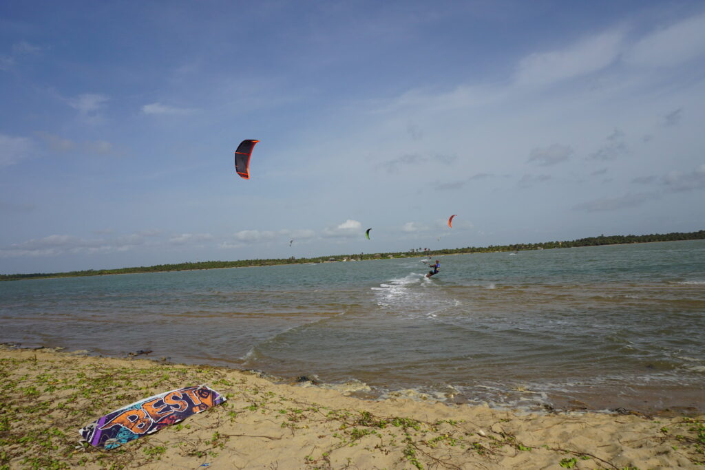 Kitesurfing schools and rental shops are available in Kalpitiya, offering lessons, equipment, and guidance for all skill levels. Experienced instructors can teach beginners the basics of kite control, board riding, and safety protocols, ensuring a safe and enjoyable learning experience.