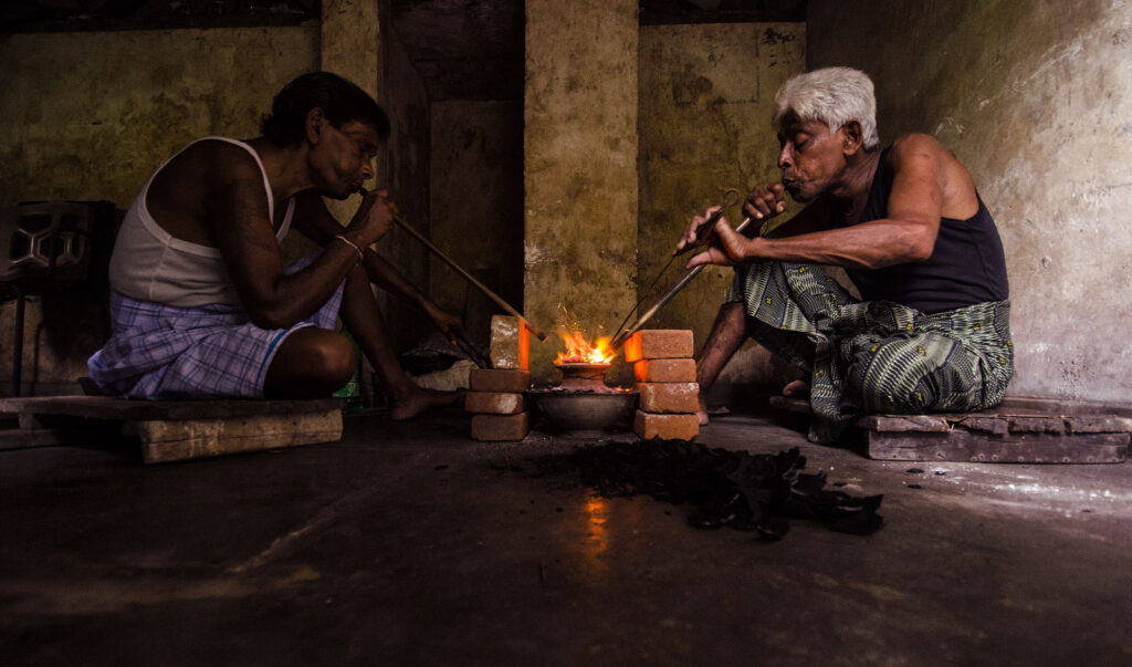The traditional way of doing heat treatment in Sri Lanka is by mouth with coals and a blow pipe.